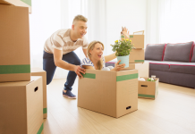 Surmonter Ensemble: La Relocalisation et Ses Effets sur la Vie de Couple