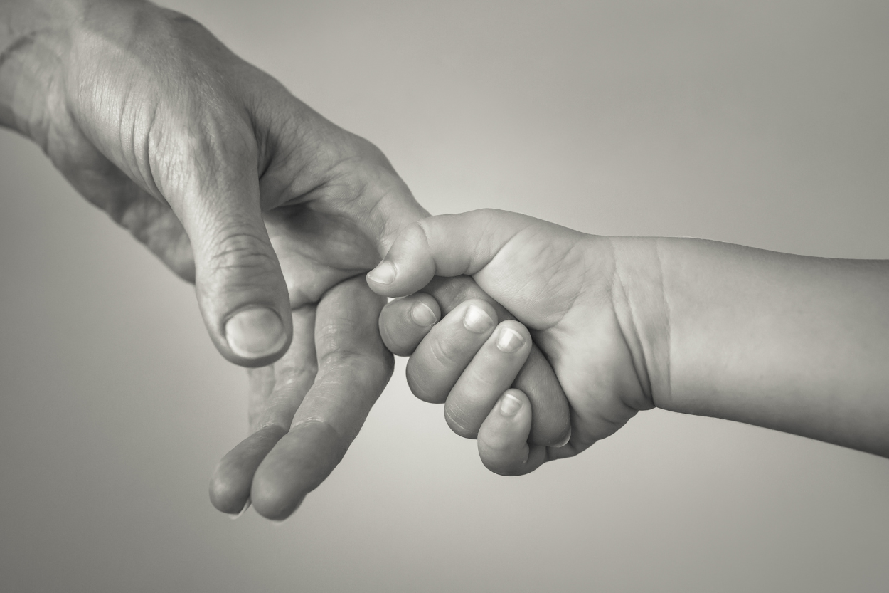 Les Enjeux des Différences d’Engagement dans les Soins Parentaux