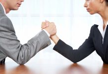 Couples en compétition : comment cultiver une saine compétitivité dans une relation amoureuse ?