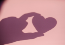 Renforcer les Liens : Gestes de Reconnaissance et d’Affection dans le Judaïsme PODCAST