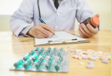 Le Piège des Médicaments sur Ordonnance : Risques et Conséquences