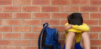Ensemble contre l’intimidation : Construisons un environnement scolaire sûr et inclusif pour nos enfants