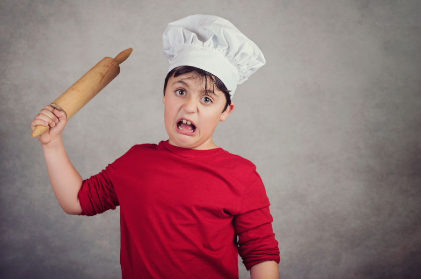 Comment traiter un enfant violent et trouver un équilibre sain