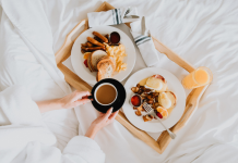 L’Art des Gestes Tendres : Embrasser la Bonté et l’Amour au Quotidien