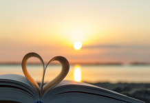 La Célébration de Votre Histoire d’Amour Unique : Un Voyage du Cœur