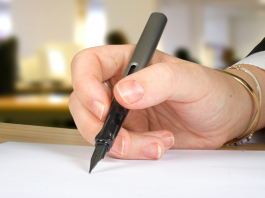 La Langue et le Nom : Piliers de l’Identité Juive