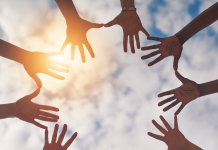 Renforcer la Connexion à travers des Gestes de Service et de Dévouement