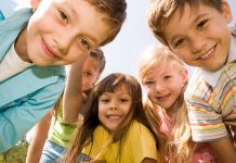 Tradition et Modernité : Forger l’Amour au Cœur de la Parentalité Introduction