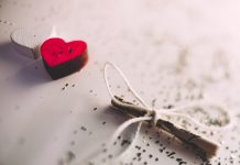 Favoriser la Confiance à travers la Consistance dans les Actions et les Paroles