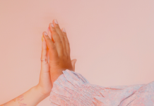 Construire Ensemble : Le Voyage d’un Couple vers des Horizons Partagés