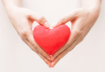 Célébrer l’Amour à travers des Gestes de Générosité et de Don