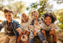 Cultiver les compétences sociales et tisser des amitiés