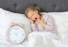 Le Sommeil Sain chez les Jeunes