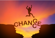 Naviguer Ensemble : Les Clés de la Gestion des Changements et Transitions dans la Relation