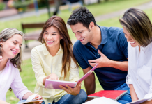 L’harmonie dans la différence : Gestion du désir de socialisation dans le couple