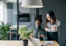 Équilibrer Engagements Philanthropiques: Gérer Attentes et Implications