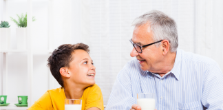 Harmonie intergénérationnelle: cohabiter avec les grands-parents