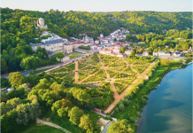 Choisir entre la vie à la campagne et en ville : Un choix de vie équilibré