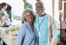 Équilibre et dévotion : Naviguer les défis du bénévolat en couple