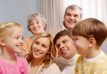 Négocier et Équilibrer les Interactions Familiales : Un Défi Contemporain