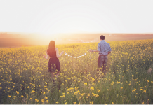 Entre Tradition et Complicité: Explorer les Rituels de Couple à Travers la Sagesse Juive