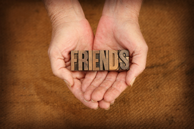 Les enseignements juifs sur l’amitié et le choix des bonnes fréquentations