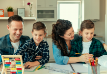 Comment équilibrer les responsabilités parentales tout en maintenant l’harmonie familiale