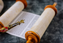 L’importance de l’étude des textes sacrés pour les adolescents