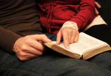 La gestion des attentes face aux différences de valeurs religieuses dans un couple