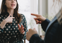 L’importance de l’écoute dans la gestion des conflits