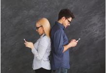 L’impact des réseaux sociaux sur la relation de couple