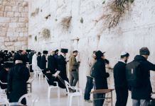 L’importance de la prière en groupe pour les adolescents