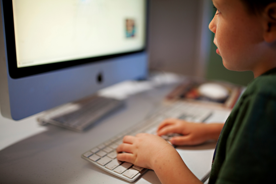 Protection de vos enfants sur internet : Prévention du harcèlement en ligne et protection en ligne. PODCAST