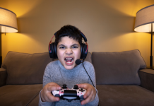 Considérer l’addiction aux jeux de vidéo et ses dangers pour la santé. PODCAST