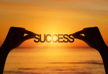 Explorez les complexités de la parentalité : Un pas vers le succès scolaire de vos enfants.PODCAST