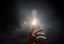 Célébrer les Réussites Ensemble : Un Chemin Inspiré par les Valeurs Spirituelles PODCAST