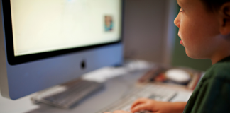 Protection de vos enfants sur internet : Prévention du harcèlement en ligne et protection en ligne. PODCAST