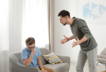 Comment consolider son lien avec ses adolescents et prévenir les 10 erreurs fréquentes des parents PODCAST