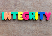 Les Bienfaits de l’Intégrité : Pensées et Approches au Centre des Principes Juifs. PODCAST