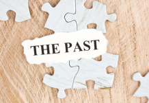 L’impact des expériences passées sur la relation actuelle image mis en avant le passée dans article couple