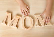 La Puissance de la Parole Maternelle dans l’Éducation de l’Enfant