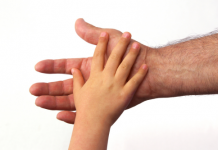 La bénédiction paternelle et sa force spirituelle Image mise en avant Bénédictions paternelle dans article education La bénédiction paternelle et sa force spirituelle