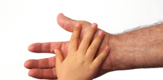Image mise en avant Bénédictions paternelle dans article education La bénédiction paternelle et sa force spirituelle