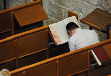 Encourager l’autonomie spirituelle : un chemin de foi et de liberté Image mis en avant autonomie spirituelle dans article education Encourager l’autonomie spirituelle : un chemin de foi et de liberté