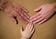 Les relations entre générations Image mis en avant dans article education Les relations entre générations